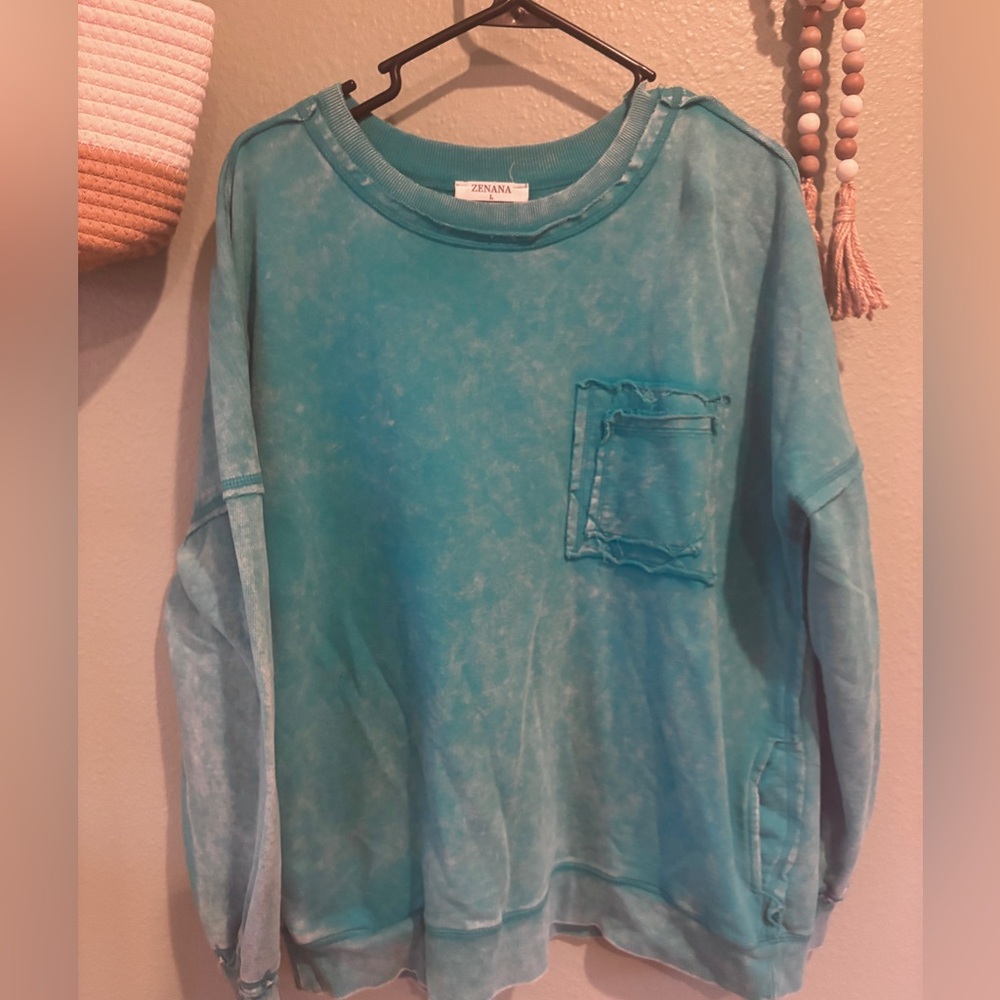 Zenana Women’s Teal Acid wash Sweatshirt with Pockets